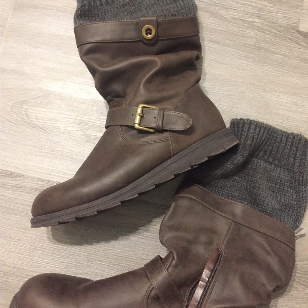 Lightweight Muk Luk Boots